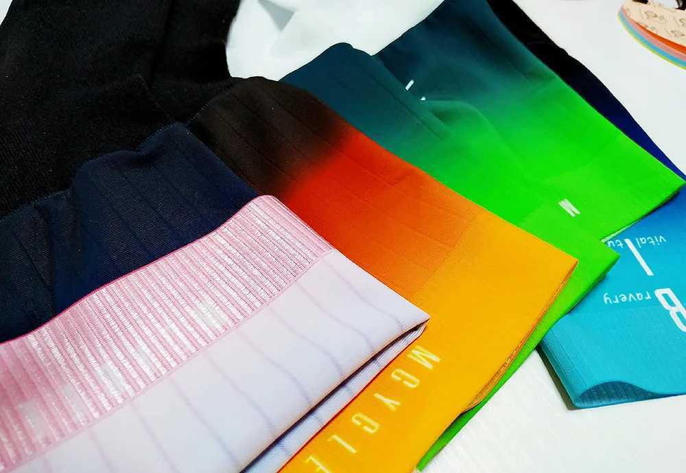 Mcycle Aero Sport Socks Seamless Anti-Slip Bicycle Bike Splicing Socks Gradient Color Riding Cycling Aero Socks Z250731