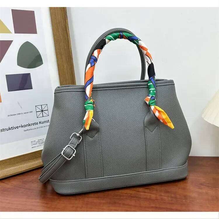 Single Shoulder Oblique Span Ladies Personality Leisure New Women's Bag All-Matching Large Capacity Handbag