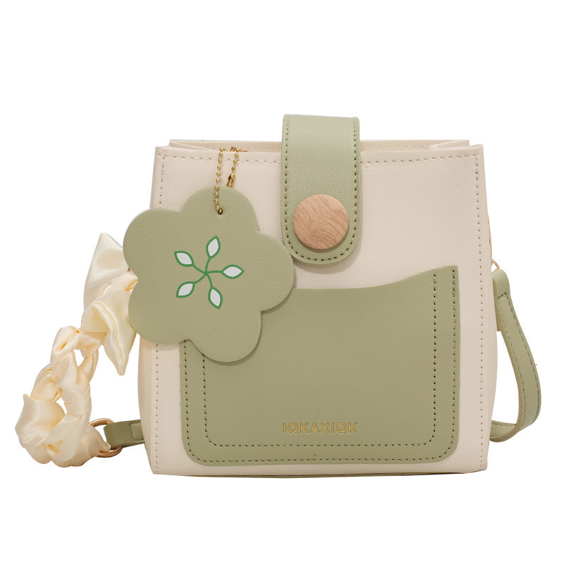 Fashion Trend Bucket for Women 2025 New Color-Block Casual Shoulder Chain Scarf Versatile Crossbody Bag ddmymoon