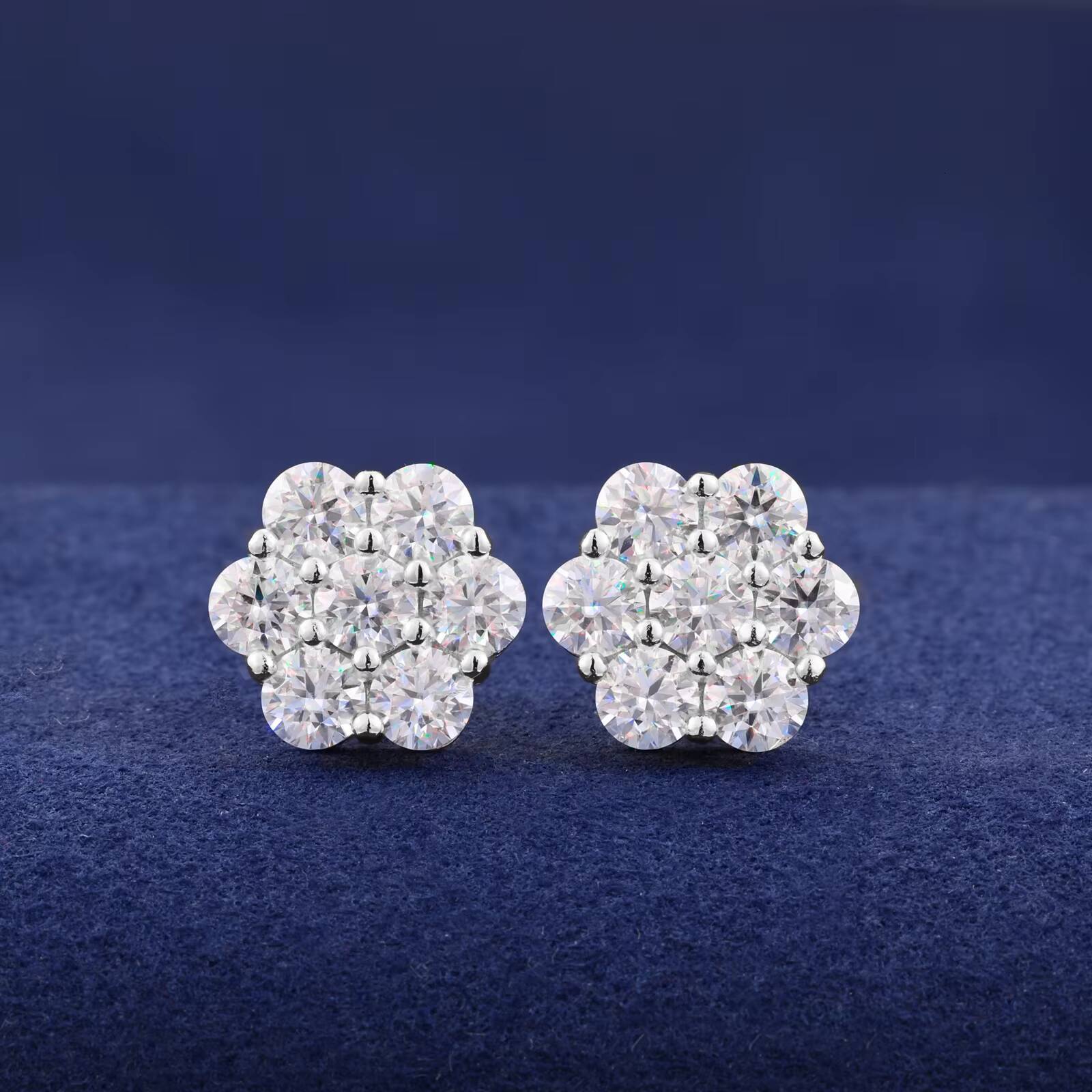 Floral Radiance Diamond Stud Earrings White Gold S925 Lab Moissanite Flower Earrings Fashion Men Women 925 Silver Jewelry Luxury