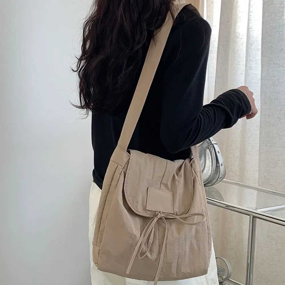 Korean Style Flap Nylon Bow Crossbody Bag Messenger Bag Niche Design Light Soft Nylon Bag Zipper Tote Bag Shoulder Bag Travel Y250730