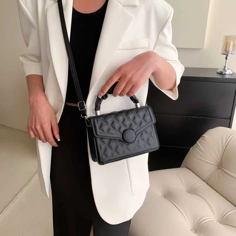 Solid Color High-quality Messenger Bag Personality Fashion Handbag One Shoulder Small Square Bag Y250730