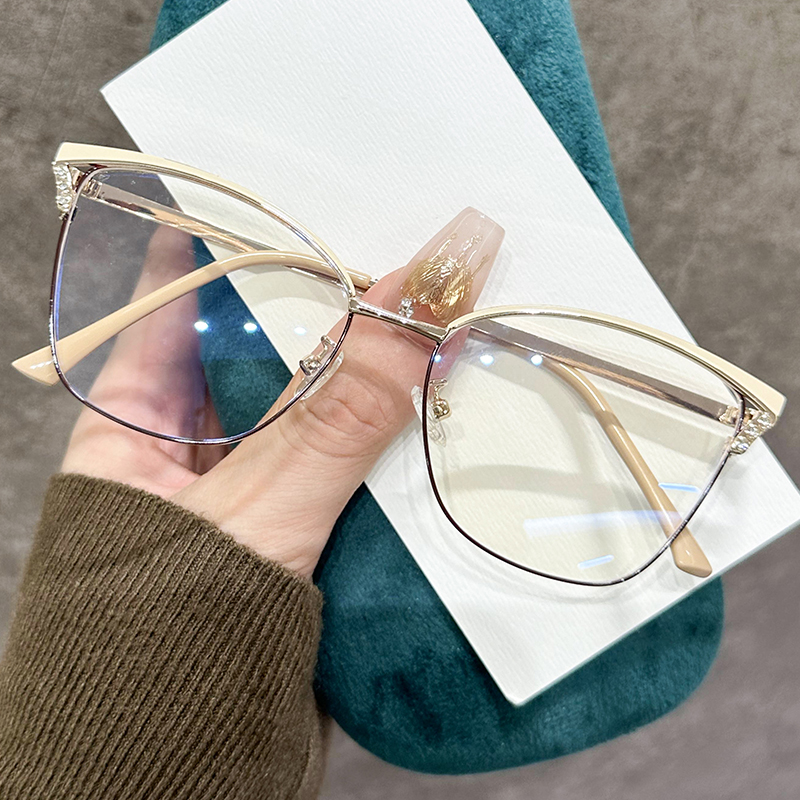 2025 new men's and women's cat's eyeglasses metal eyeglass frames myopia glasses G98-031