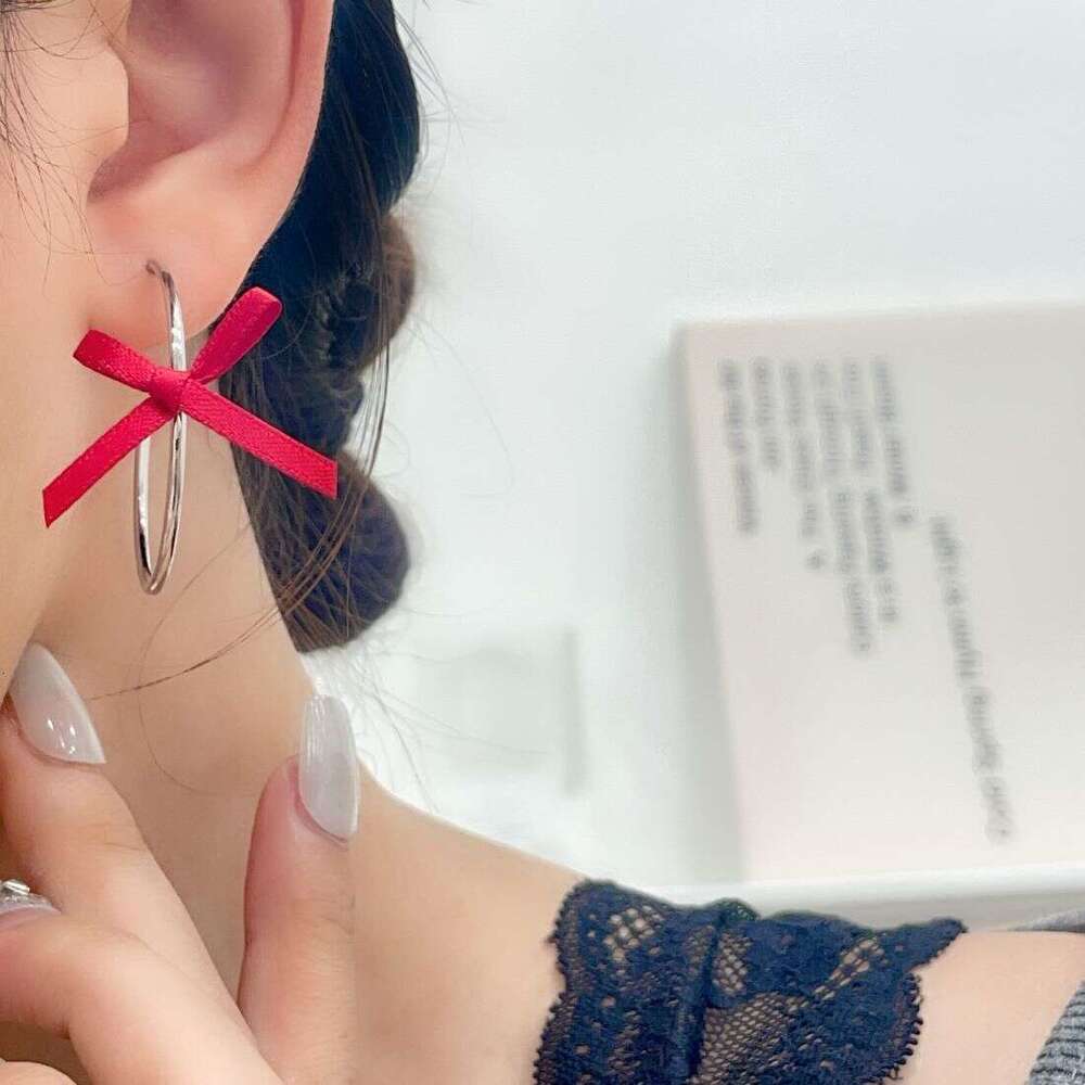 Exaggerated Bowknot Hoop for Women, Unique Design, Simple and Fashionable Sweet Earrings c55