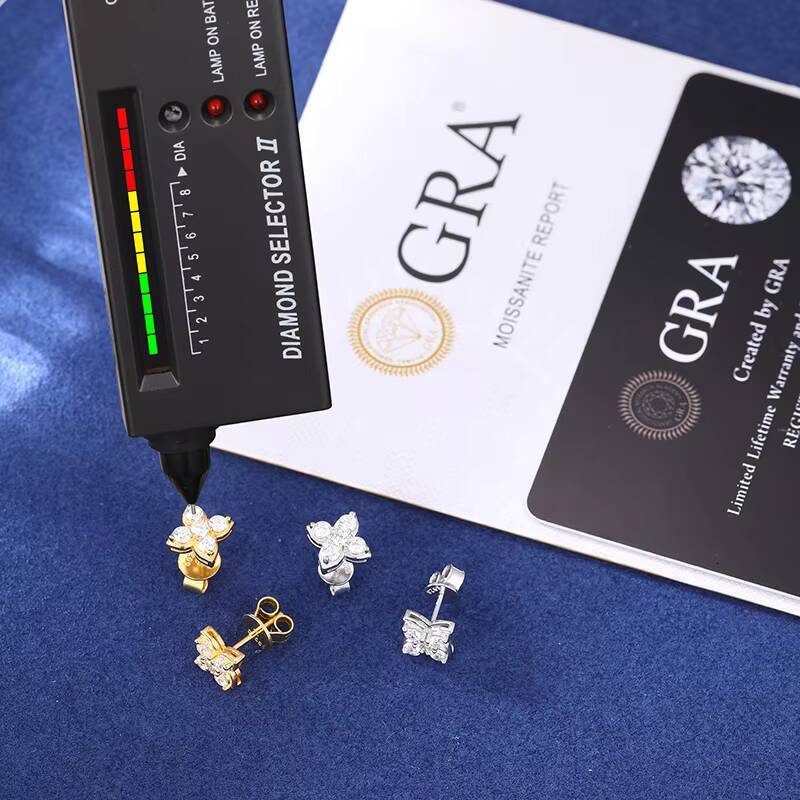 New Design Wedding Gift Hypoallergenic 925 Silver Women Moissanite Stud Earring Bling Luxury Diamond Earrings