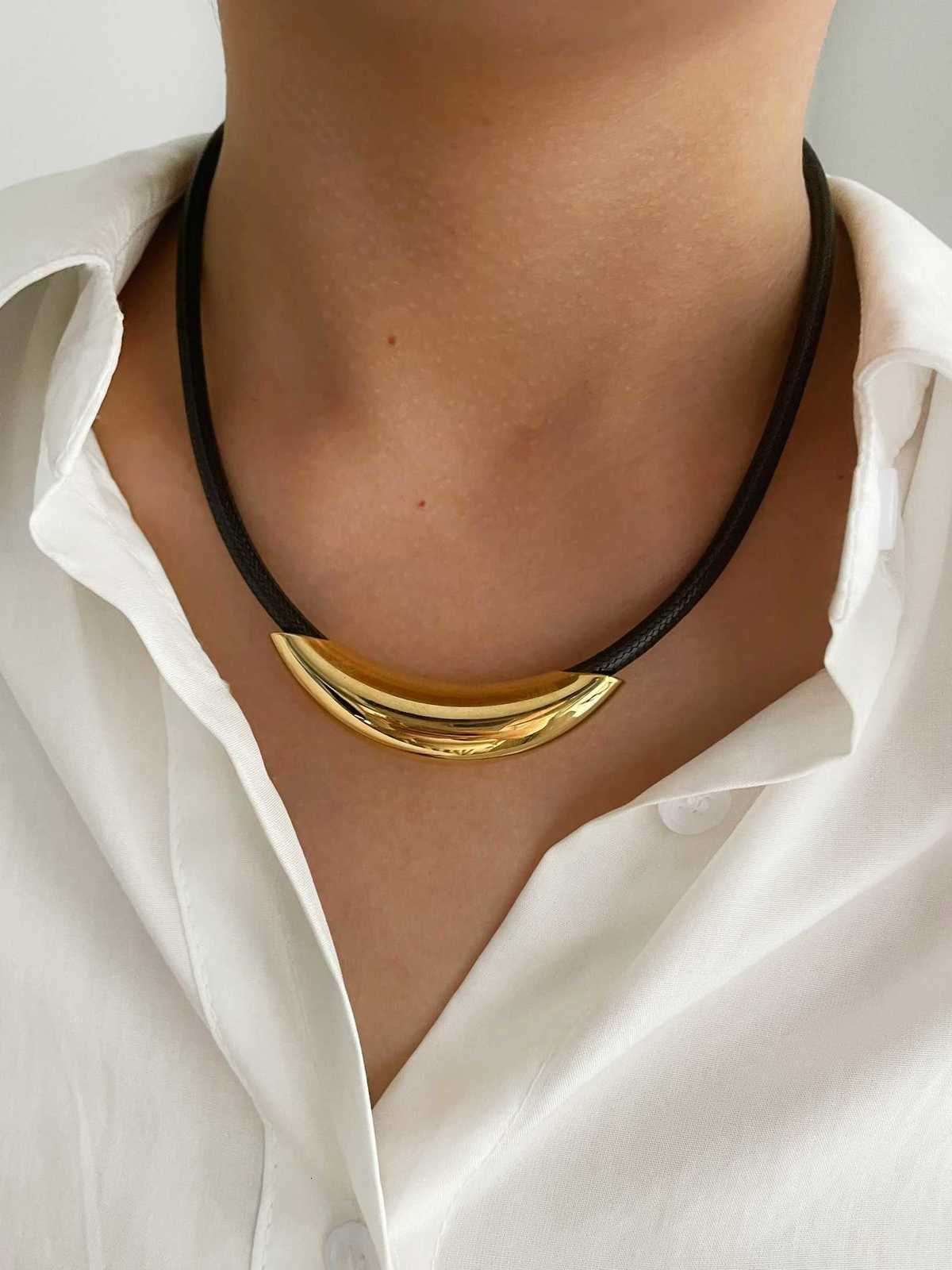 Perisbox Free Tarnish Gold Plated Tube Choker Necklace for Women Punk Stainless Steel Black Leather Rope Fashion Collar Jewelry Z250731 Z250910