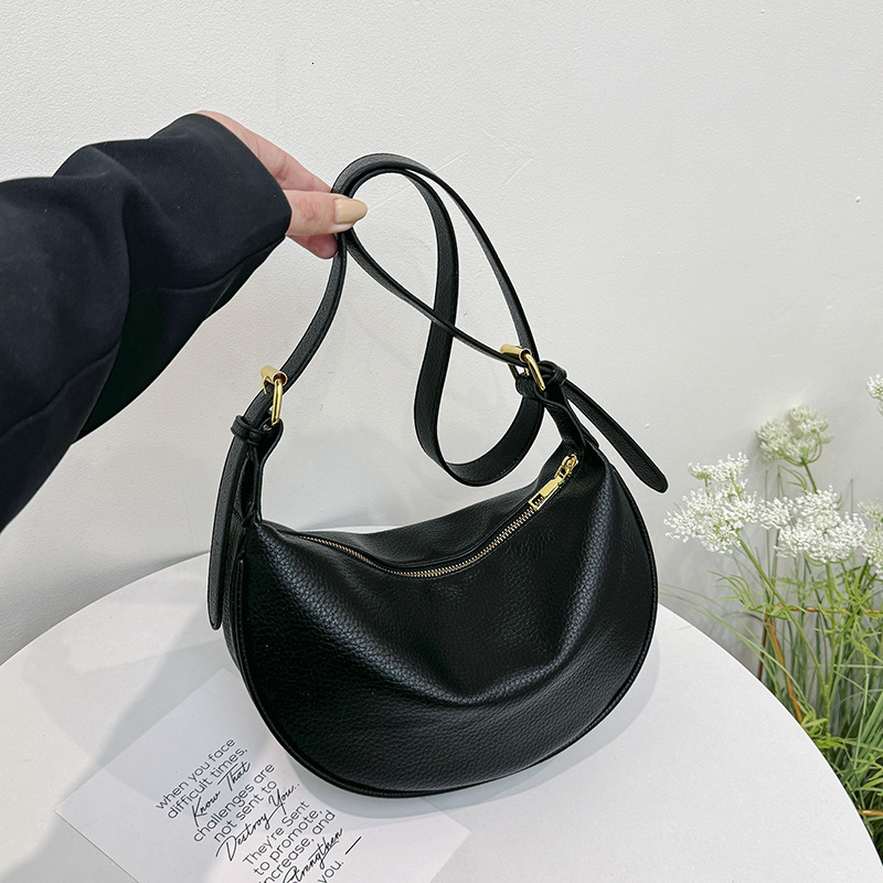 Cross border soft leather large capacity women's armpit bag new multifunctional crossbody bag designer bag retro dumpling bag