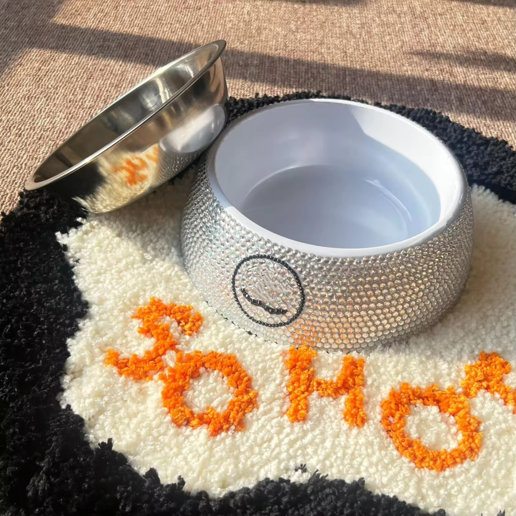 Dog Bowls Stainless Steel Pet Bowls with Bling Rhinestones Pet Diamond Bowls Food Water Feeder with Non-Skid Rubber Base for Puppy Cats Dogs CH319