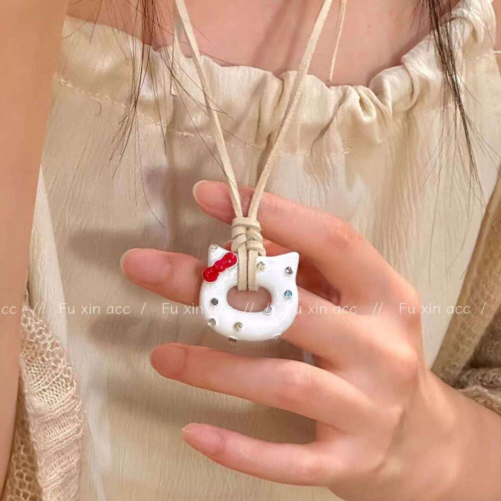 Fashion Simple Same Style Kitty Cat Pendant Necklace for Women, Niche Design Cartoon Cute Collarbone Chain 7fb