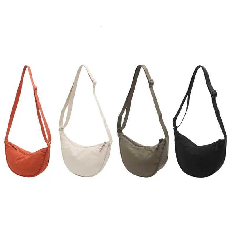 New Simple and Casual Solid Color Nylon Large Capacity Womens Dumpling Bag Shoulder Bag for Travel and Commuting G250729