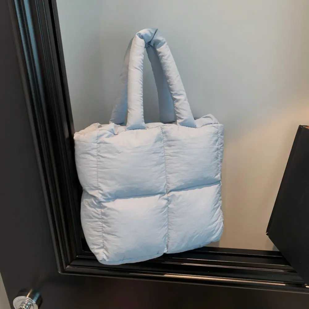 Simple Nylon Space Cotton Handbag Padded Large Capacity Cloud Tote Bag Handle Solid Color Puffy Shoulder Bag s Y250730