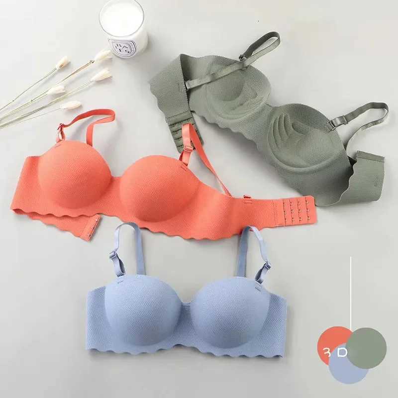 Sexy Bras Push Up Seamless Underwear for Women Solid Color Wireless Lingerie One-piece Gather Convertible Straps Brassiere Z250730