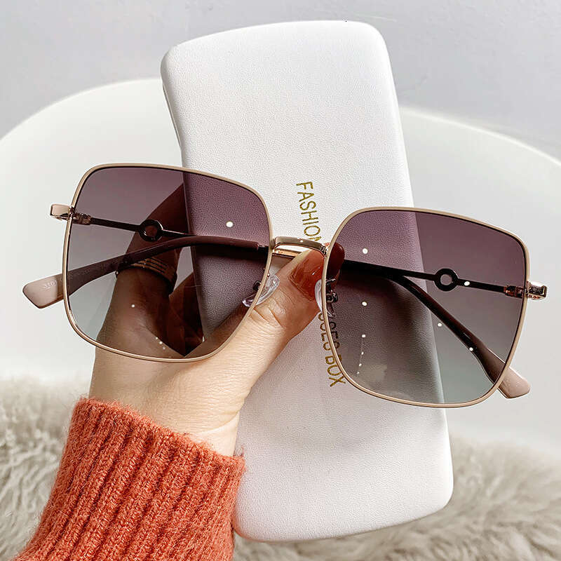 DHcollections 2025 Fashion Square Sunglasses - UV400 Protection, Metal Frame, Slimming Oversized Design for Women (5 Trendy Colors)