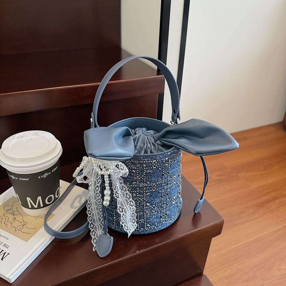 Trendy Fashion Simple Versatile Denim Single Shoulder for Women 2025 New Diamond-Studded Crossbody Commuter Bucket Bag