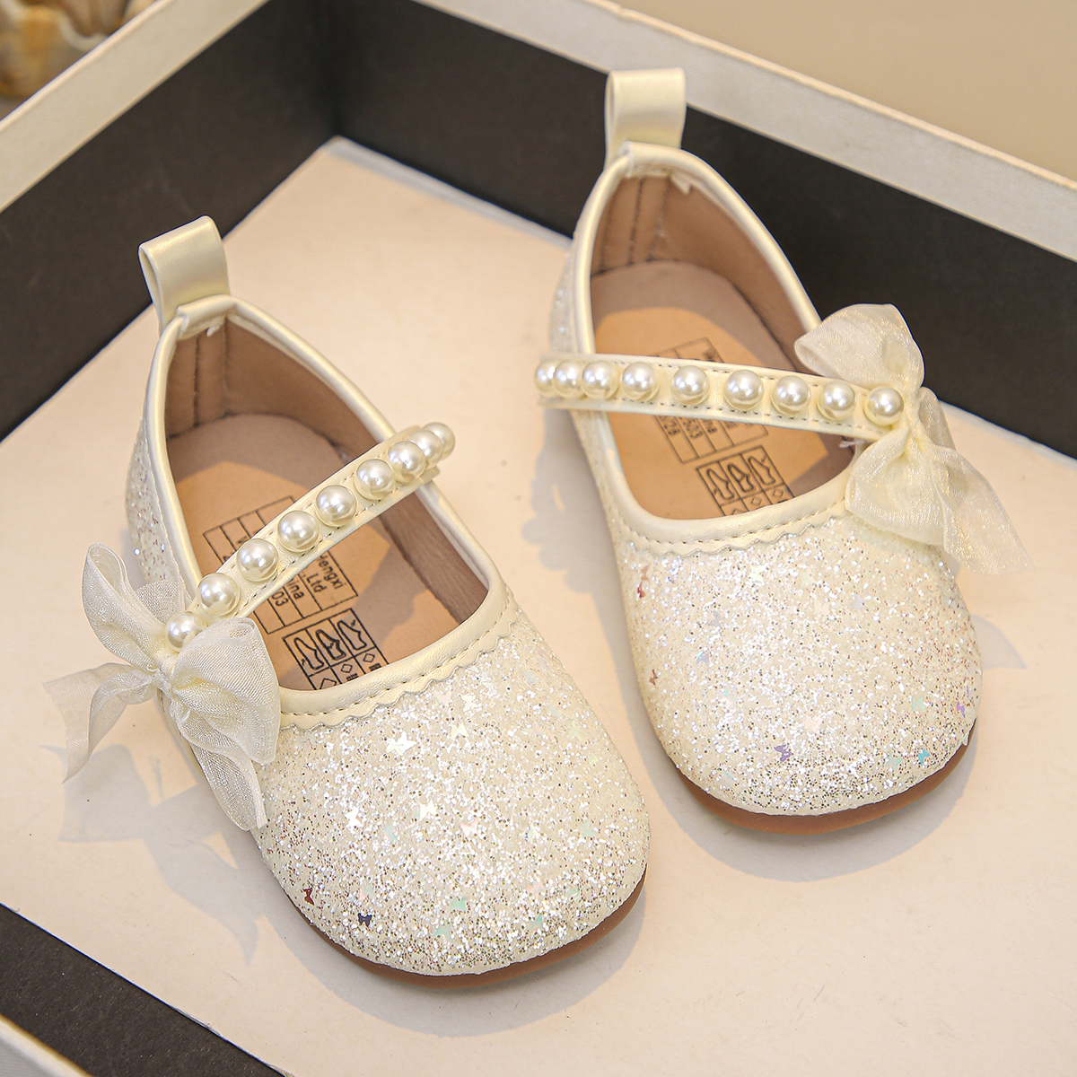 Girls' shiny pearl trip shoes bow decorated delicate little single shoes