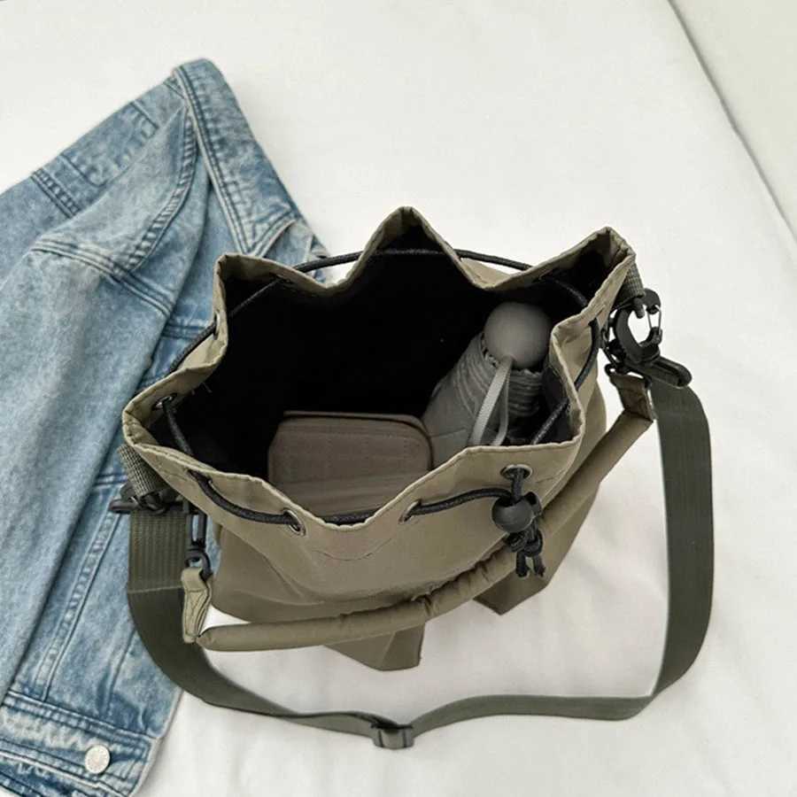 Fashion Women Shoulder Bag Nylon Women Large Capacity Casual Handbag Drawstring Crossbody Bag Tote Bag Y250730