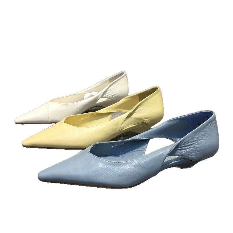 Women's 2025 Spring Autumn New Oil Wax designer shoes Leather Fashion Hollow Cat Pointed Toe Comfortable Low Heel Single Shoes