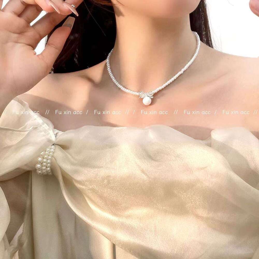 Cool Summer Pearl Bow Necklace for Women French Style High-end Clavicle Chain Light Niche Versatile Durable Jewelry cf6