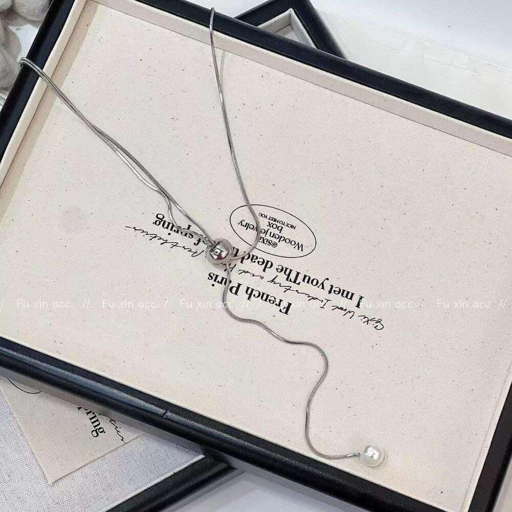 FX New Stainless Steel Round Bead Pendant Tassel Necklace Niche Couple Style Zircon Clavicle Chain Light High-end Choker 986