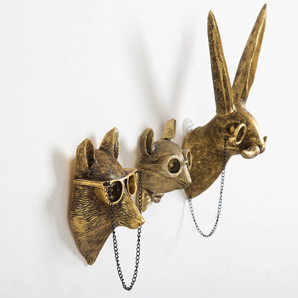 Nordic Bronzed Resin Animal Head Sculpture Pendant with Glasses Wall Mounted Bear Mouse Statue Figurine Hanging Pendant Ornament 250730