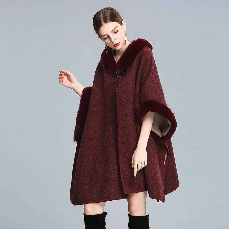 Designer Clothing Fashion Occidental Style Wool Blends Cape Hooded Elegant Faux Fur Coat Women Winter Long Big Loose Outerwear Cloak Fashion