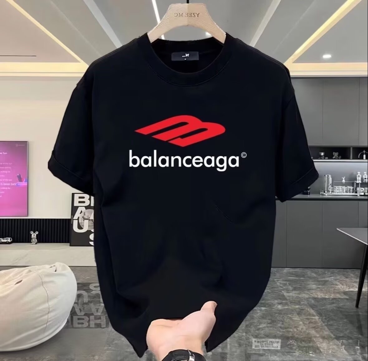 2025 summer new heavy cotton short-sleeved T-shirt men's loose trend fashion high-end half-sleeved top men's large size black white