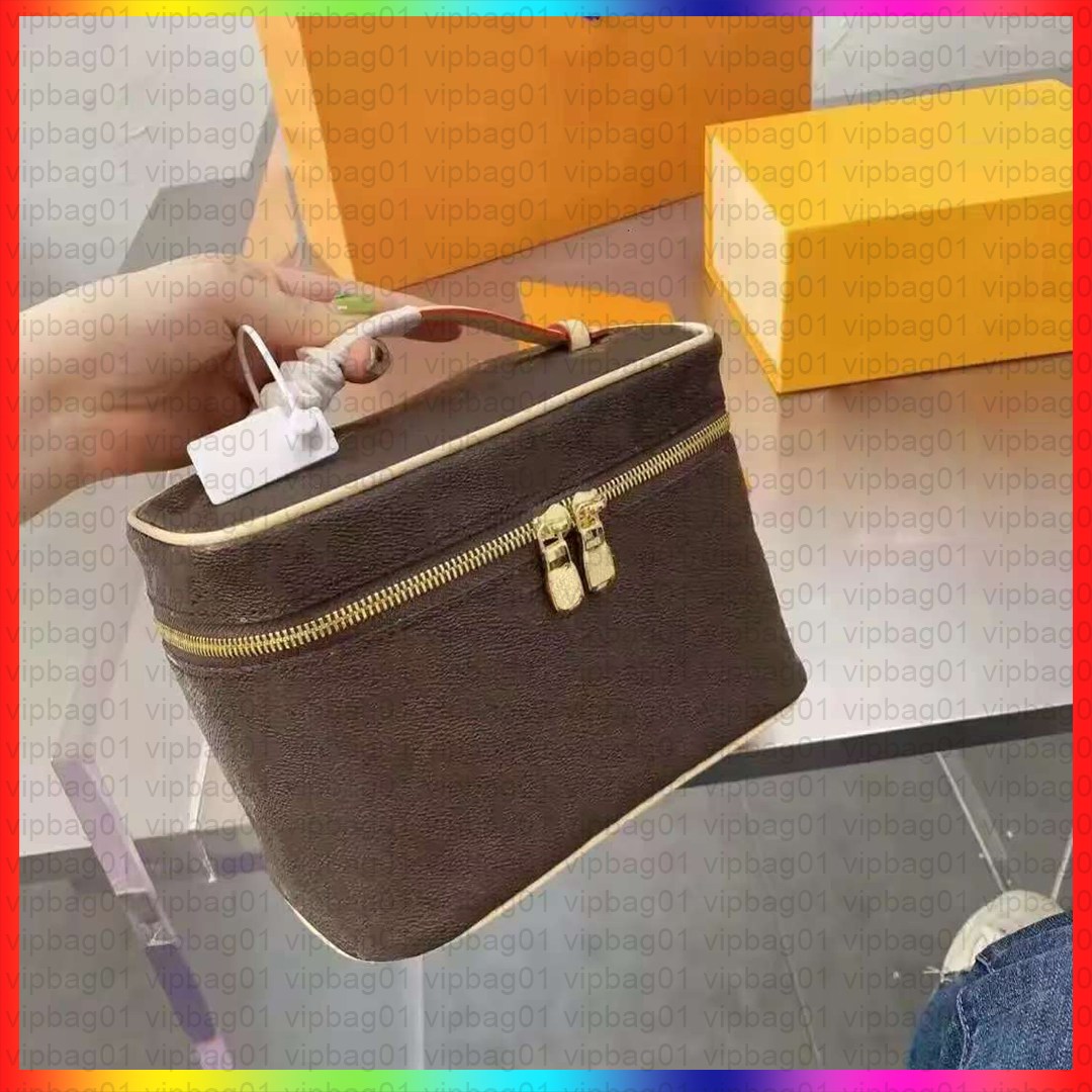 Luxury Designers bag Women's Cosmetic bag High Quality Crossbody Shoulder bag Fashion Leather Makeup Bag Women Toiletry Travel Pouch Ladies Purses Handbags