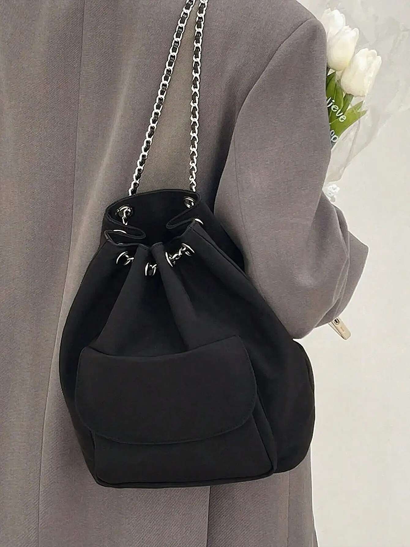Minimalist Casual Silk Black Chain Bucket Bag Korean Version Drawstring Large Capacity Commuting Backpack