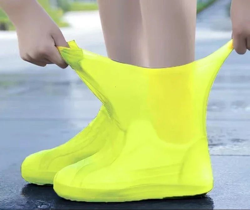 220pcs Latex WaterProof Shoe Covers Unisex Shoes Protectors Reusable NonSlip Rain Boot Overshoes Walking Shoes Accessories 251028