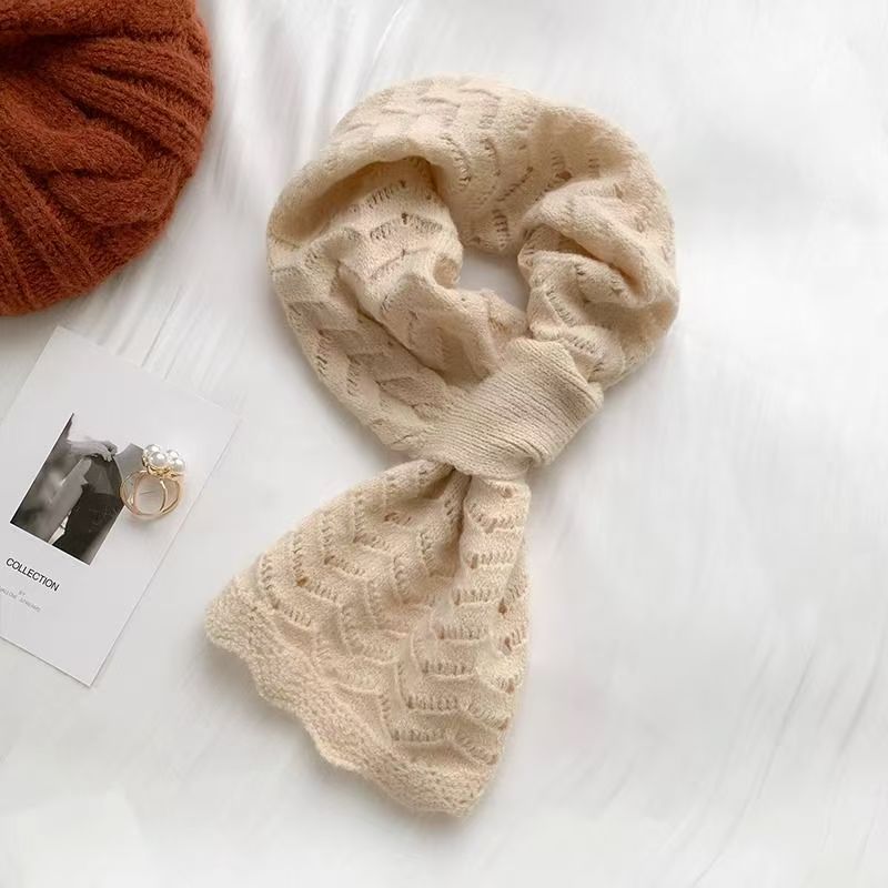 T391 Spring and Autumn Hollow Knitted Scarf Women's Interspersed Scarf Women's Winter Short Fake Collar Simple Cross Student Neck Cover Warm