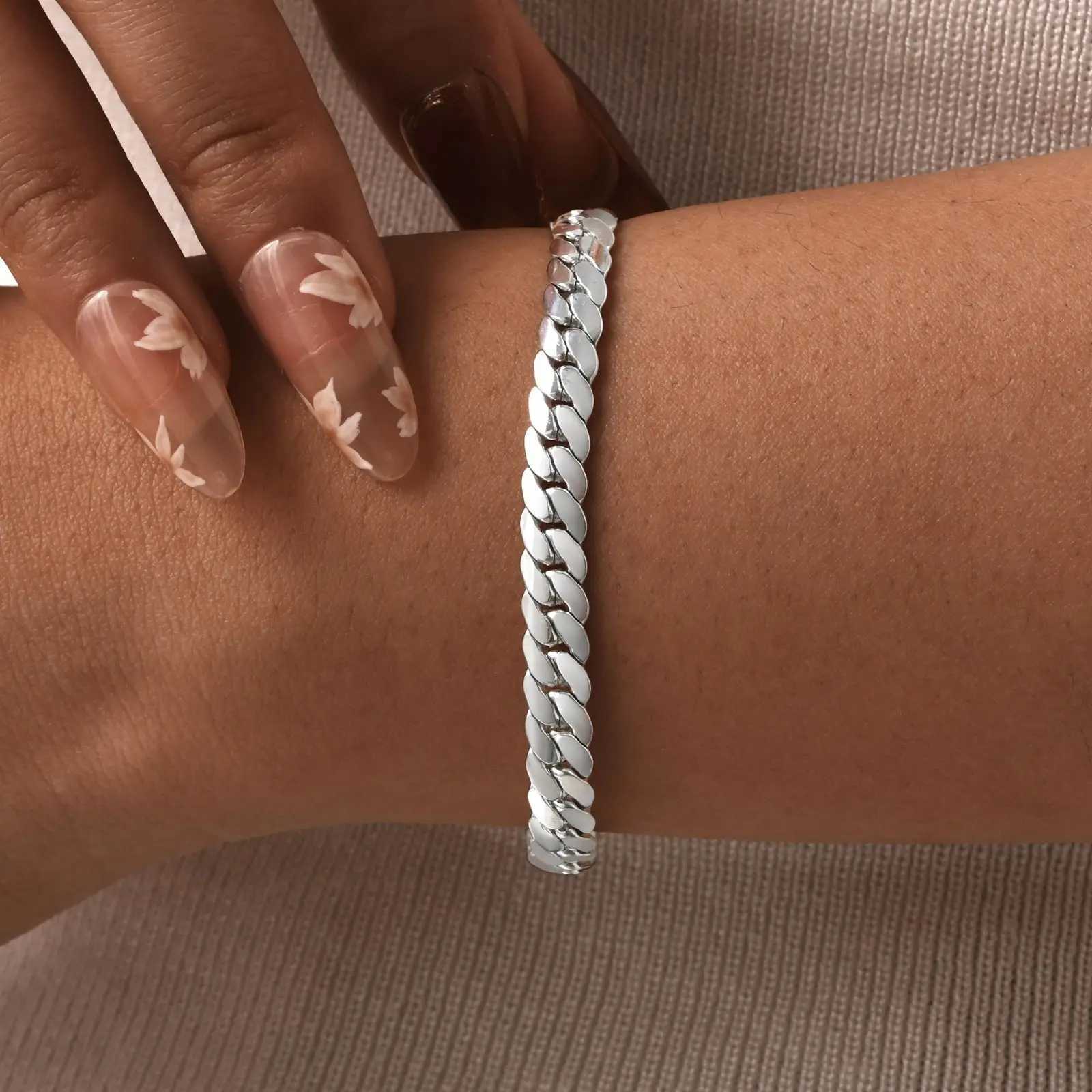 Unique Cuban Link bracelet stainless steel NK chain bracelet fashionable waterproof jewelry gift Y250329