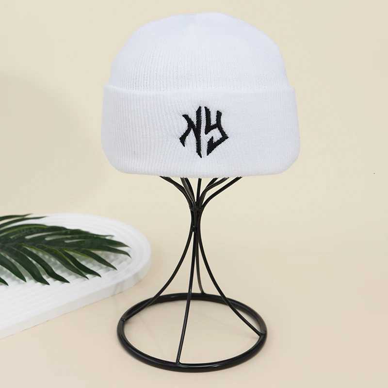 Winter Hats Unisex Beanies Knitted Caps For Men Autumn Cycling Bonnet Outdoor Ski Warm Cap Male Female Fashion New York Cold HatXJ251101