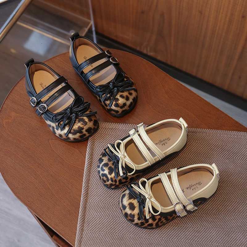 216 Years Old Girls Leather Shoes Four Seasons Leopard Shallow Mouth Girls Princess Shoes Flat Nonslip Childrens Single ShoesT251101