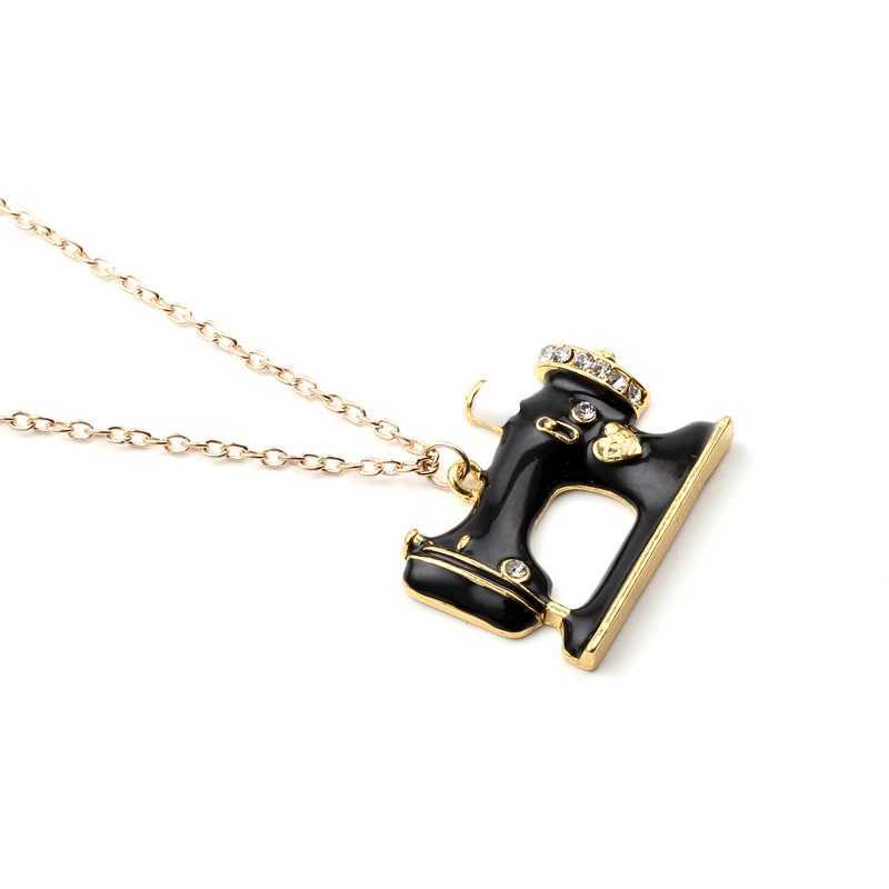 Vintage Personzed Black Oil Painting Sewing Machine Necklace Creative Pendant for Men and Women AccessoriesC250407