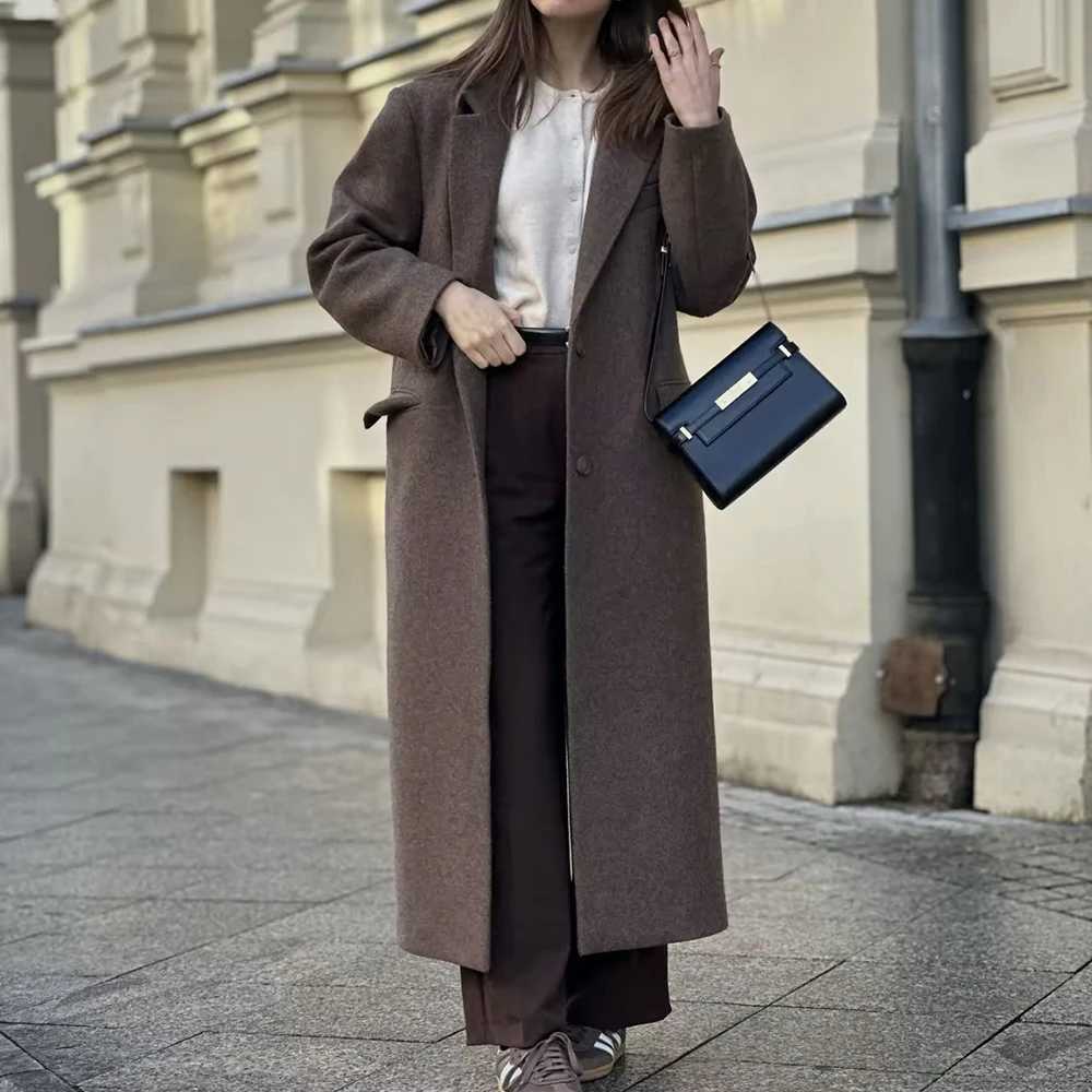 Fashionable Long Woolen Coat Casual Turndown Collar Elegant Outerwear For Women European Style ClothingT251101