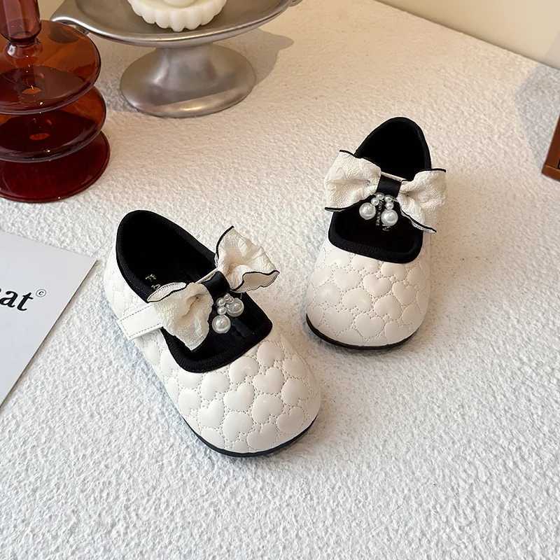 Fashion Girls Shoes 2025 Autumn New British Style Kids Leather Shoes Simple Girls Princess Shoes Anti Slip Child Casual ShoeT251101