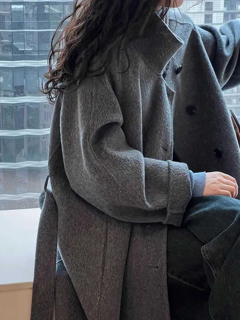 High End Stand Up Collar Woolen Coat For WomenS Autumn And Winter New Mid To Long Style Niche Loose Woolen CoatT251101