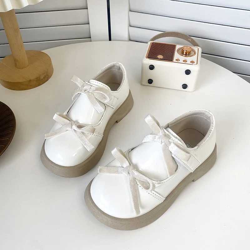 Autumn Leather Shoe Fashion New Versatile Girl Shoes Soft Anti Slip Comfort Kid Shoes Classic Trend Temperament Loafers SandalsT251101