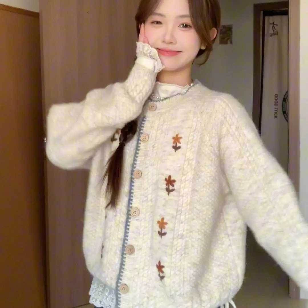 Japanese Style Soft Round Neck Long Sleeve Knitted Cardigan Women Autumn Winter New Fashion Heavy Work Unique Sweater CoatT251101