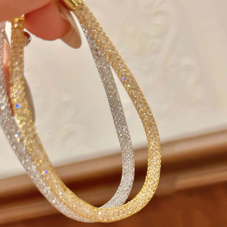 European and American Style Grid Zircon Twisted Vintage High-end Feel Bracelet Light Luxury Simple Fashion Personality Jewelry for Women