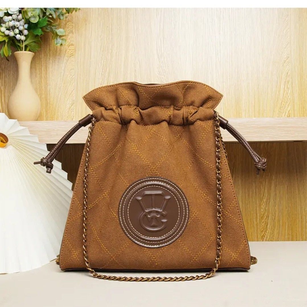 Women's Autumn And Winter New Bag With Niche Design, Tassel Tote Casual, Versatile, High-End, Frosted Leather Shoulder Bag, Trendy