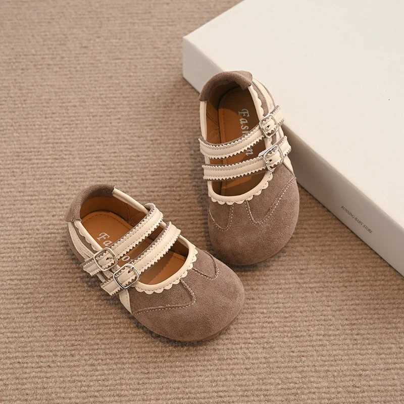 New Stripes Childrens Leather Shoes Spring Autumn Roundtoe Kids Causal Shoes Fashion Girls Solid Color Flat Suede Shoes 2334T251101