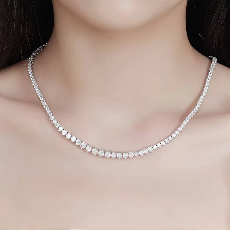 Wholesale Moissanite jewelry necklace tennis chain 04CT three claw gradient VVS1 GRA Certificate 925 silver jewelry for women