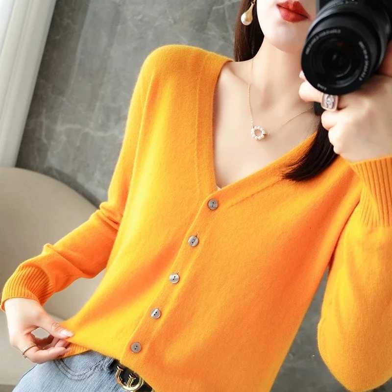 New VNeck Temperament Small Fragrant Wind Women Loose Sweater Solid Color Coat Offer CardiganT251101