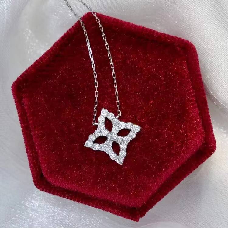 Custom Romantic Shooting Star Fourleaf Clover 14K White Solid Gold Moissanite Pendant With Chain Necklace Jewelry