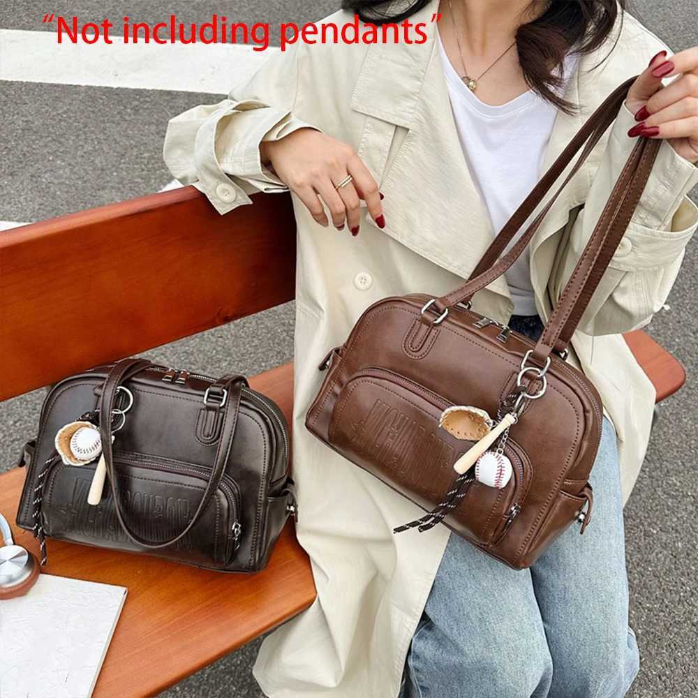 AutumnWinter Retro Underarm Bag Womens New Winter Large Capacity Handheld Bowling Bag Versatile Shoulder BagW251101
