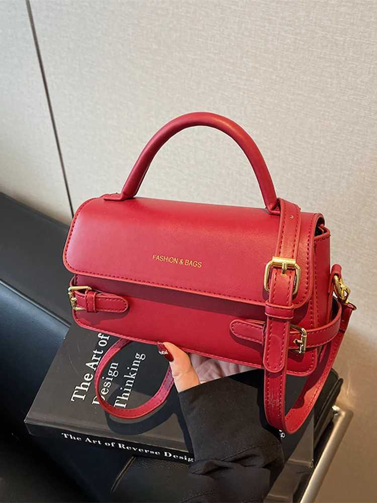 Designer Buckle Belt Flap Handheld Bag Wen Summer New Korean Rectangle PU Leather Crossbody Bags Fi Letter Solid e Shoder Bag1 Y251120
