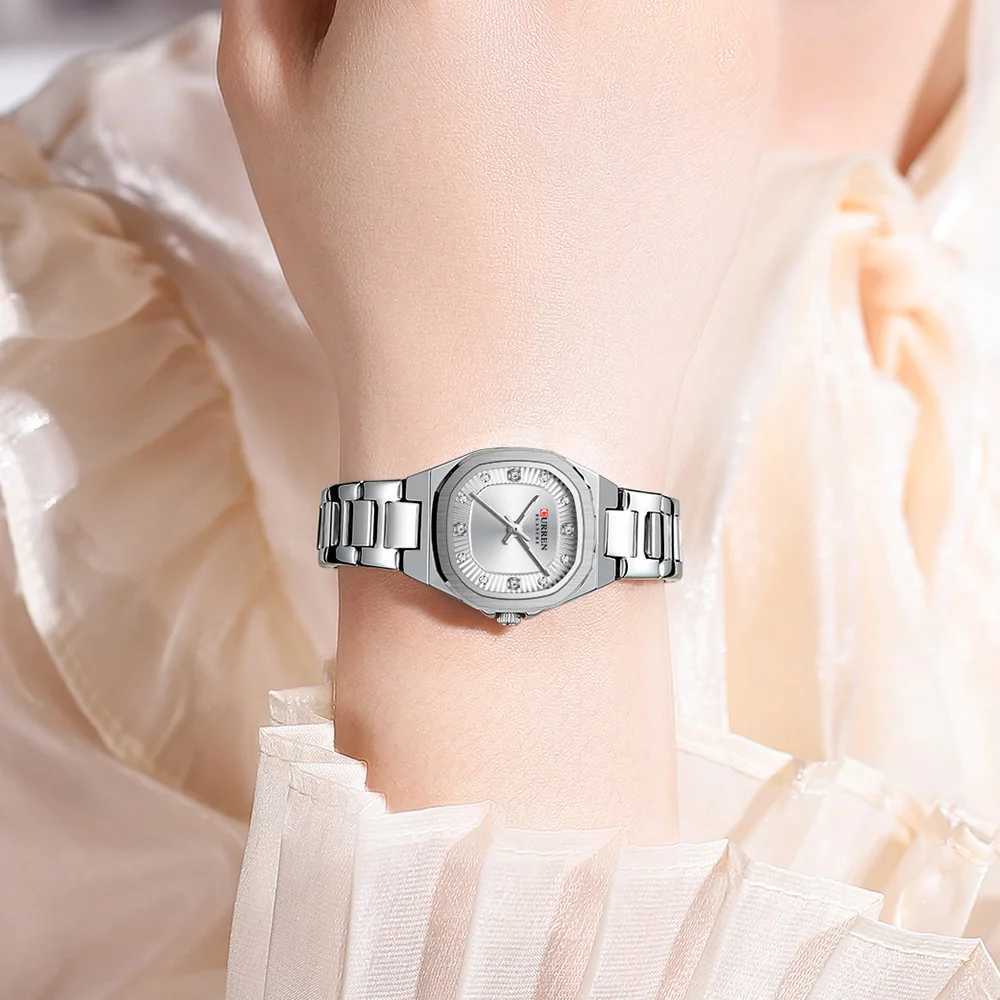 CURREN Jam Tangan Perempuan Waterproof Quartz Stainless Steel Minimalis Green Women 9104W251031