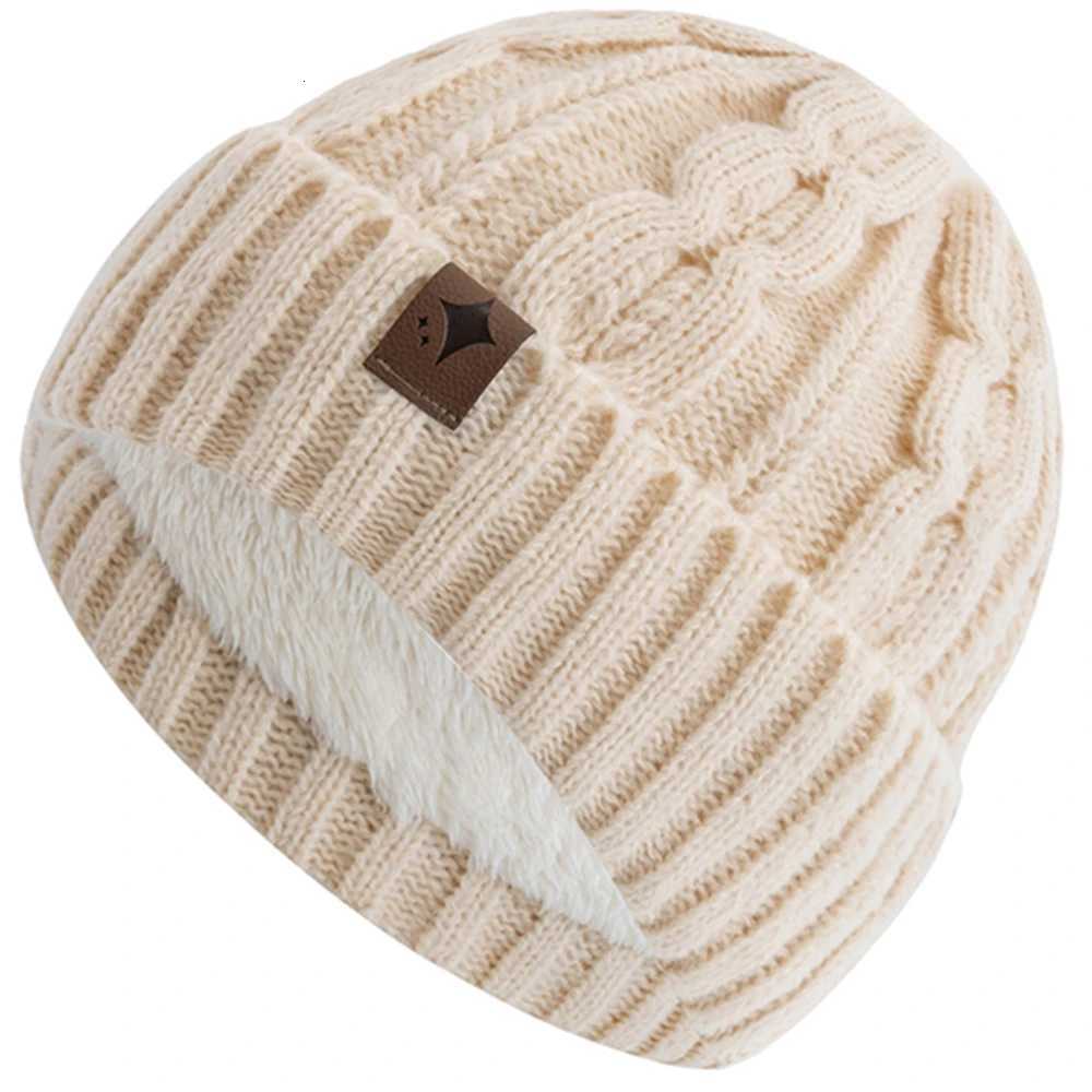 New Unisex Warm Winter Hats Fashion Streetwear Beanie For Women Couple Outdoor Winter Knitted HatXJ251101