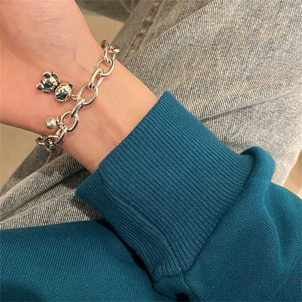 Silver plated lamp luxury womens bear pendant tag charm silver bracelet retro thick chain hip-hop bracelet jewelry Y250329